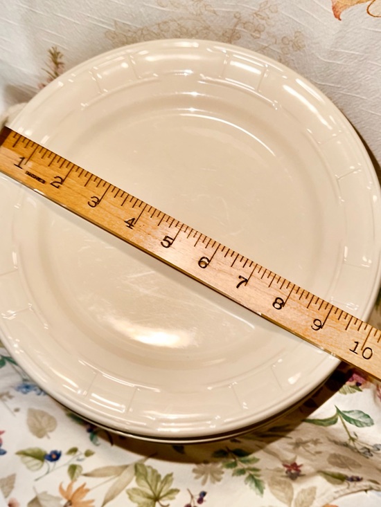 Longaberger Other - Longaberger Pottery (One) 10” Dinner Plate EUC (7 Available)